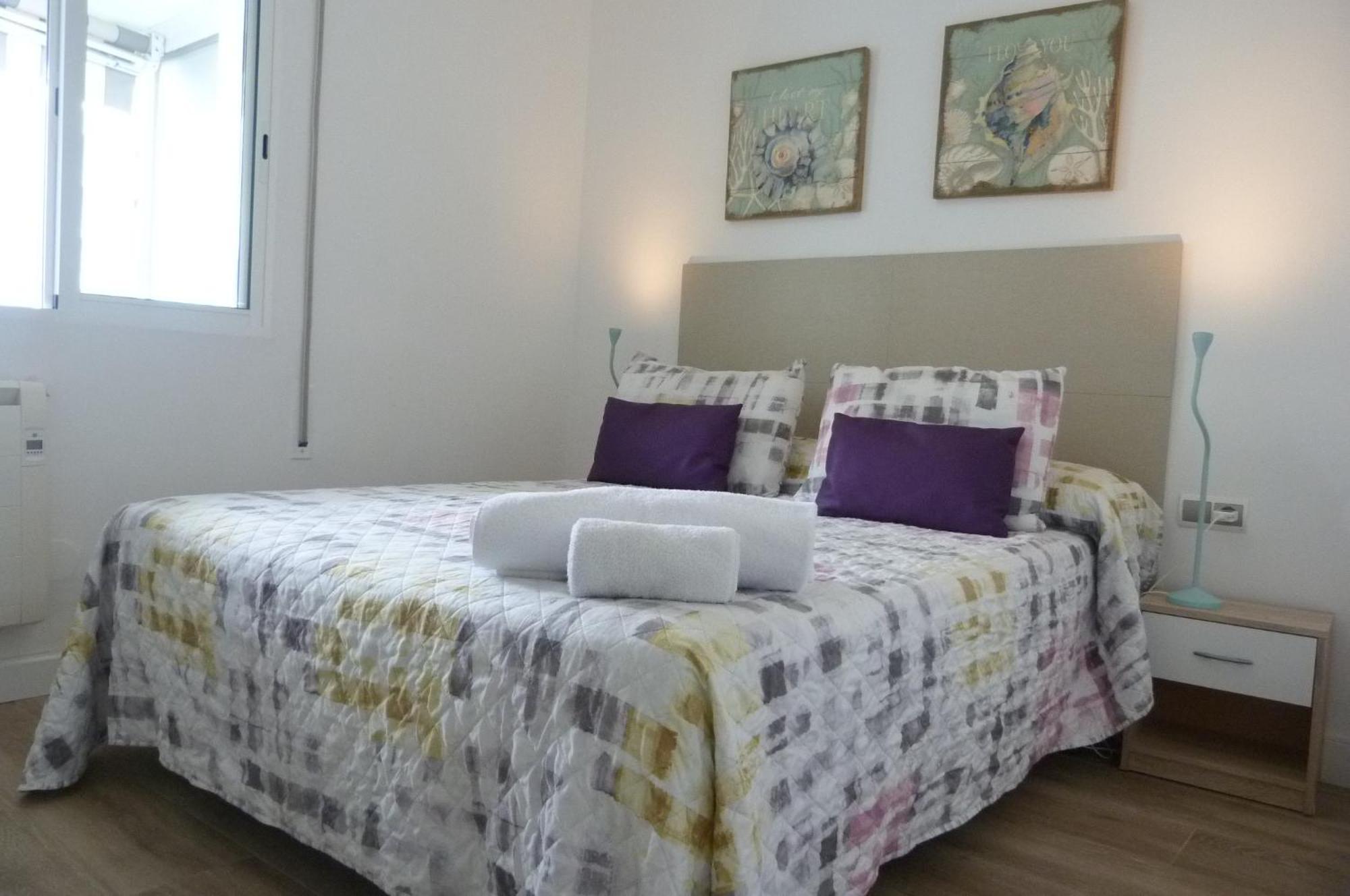Delux Apartament Салоу Экстерьер фото